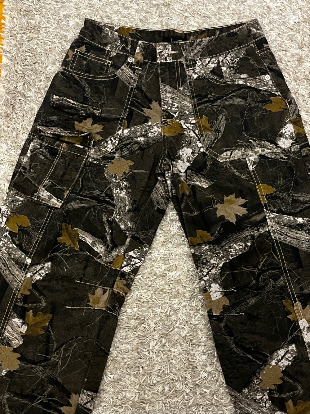 Forever 21 Black and Olive Camouflage Cargo Jeans